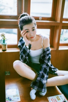 妹妹光溜溜身子拉屎视频