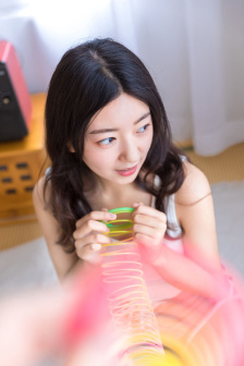 蕾丝美女